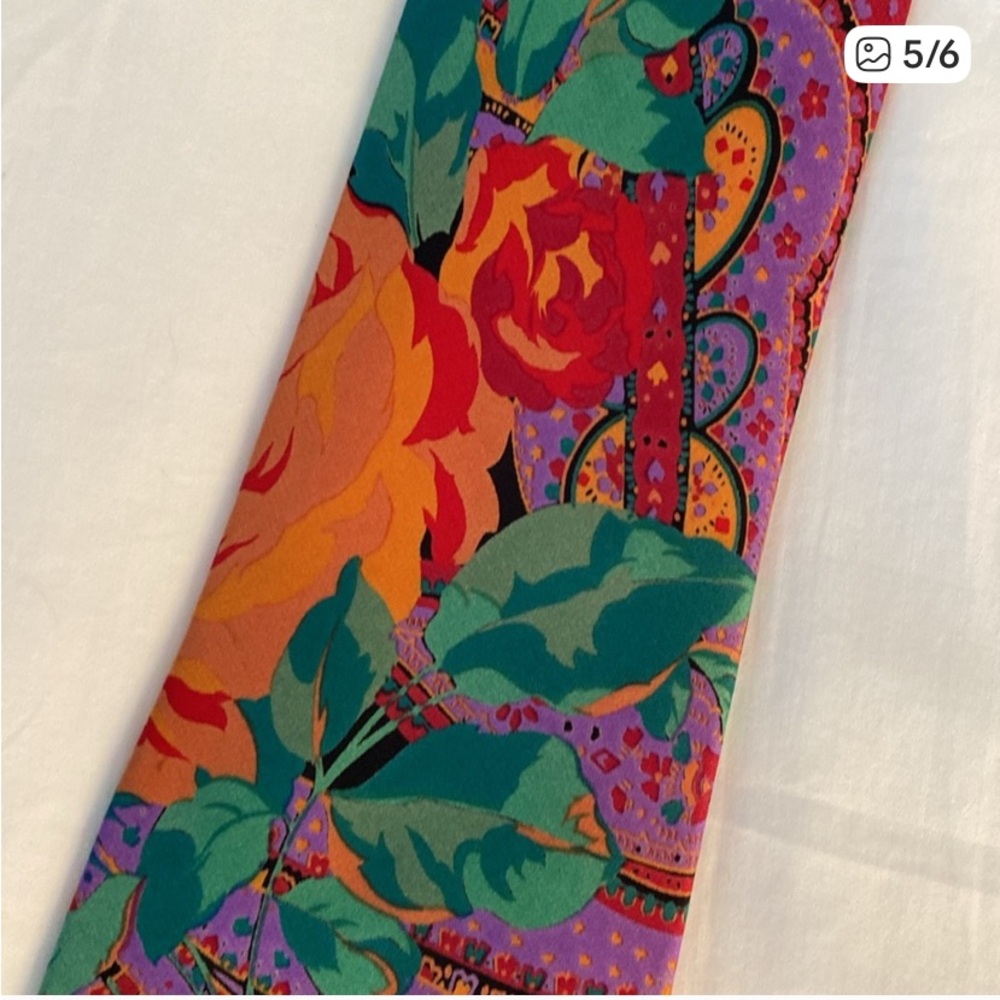 BEAUTIFUL MULTI COLORED FUMAGALLI ALL SILK HANDMADE TIE